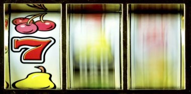 vip338 mobile app interface showing Lucky Twins table lobby